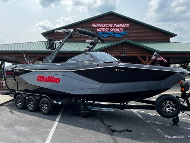 2024 Malibu 26 LSV *Huge Demo Discount- New* Icon