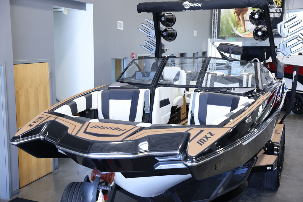2024 Malibu Boats 24 MXZ