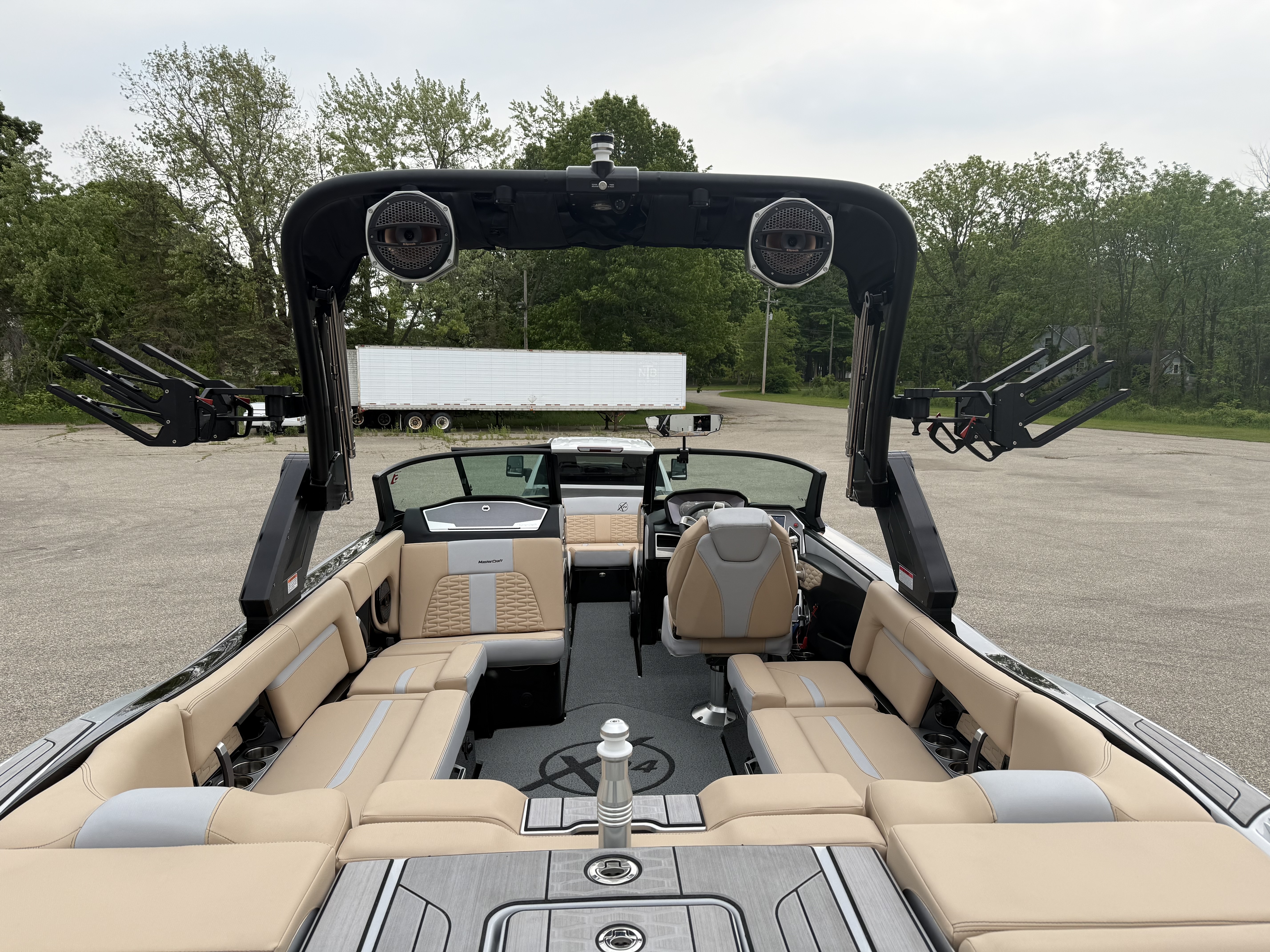 2023 MasterCraft X24