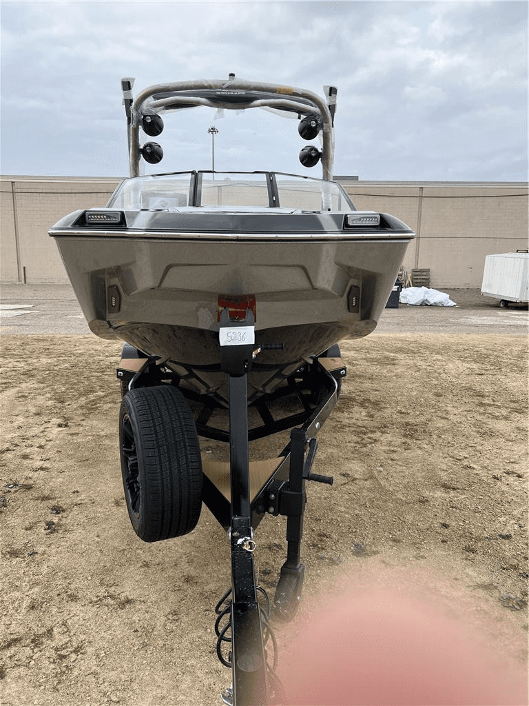 NEW 2024 MALIBU M220 WAKESETTER w/ M6DI and TRAILER