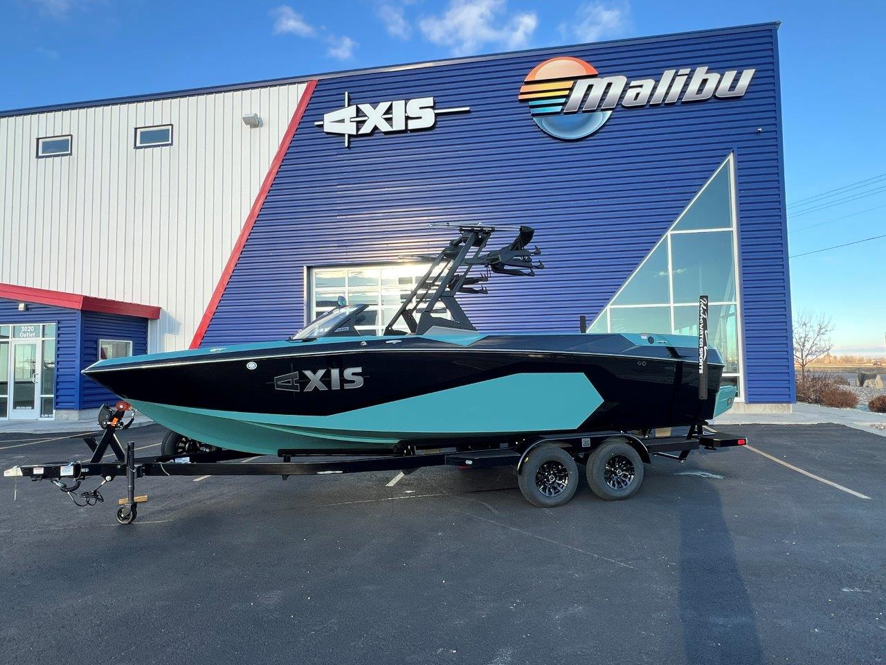 boat.Title
