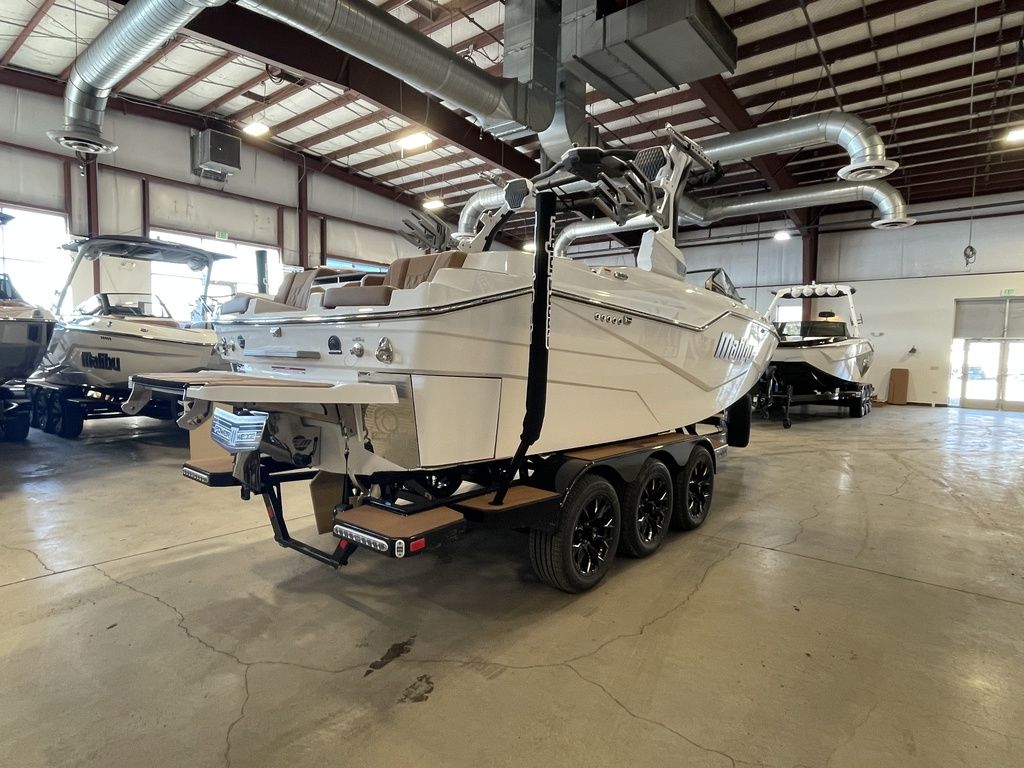 2025 Malibu Boats M230