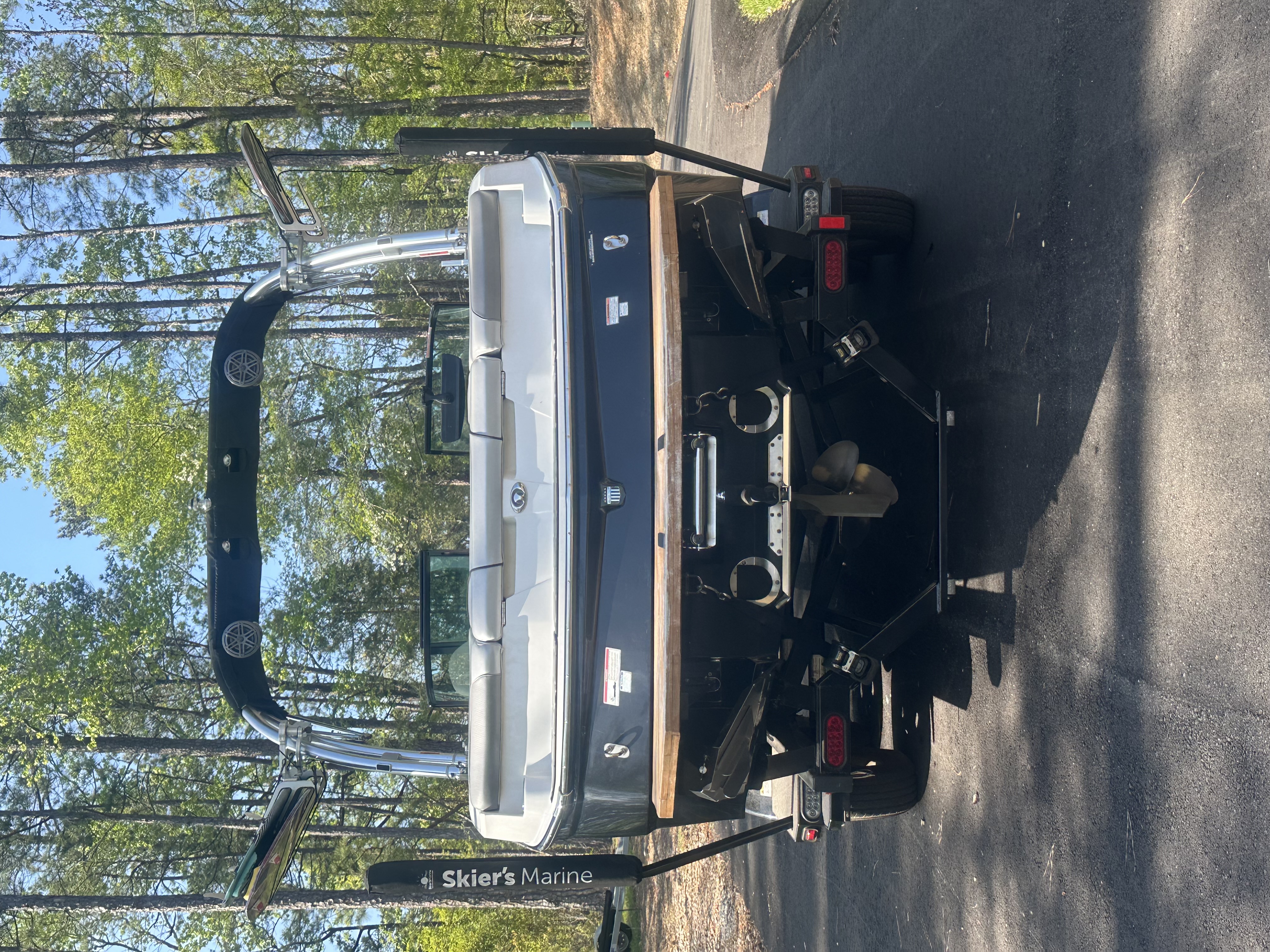 2016 MasterCraft NXT22 with Trailer