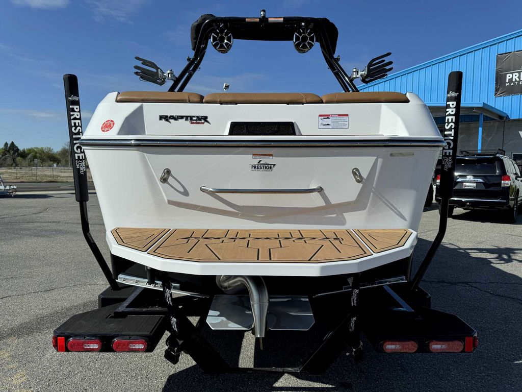 2024 MOOMBA Max
