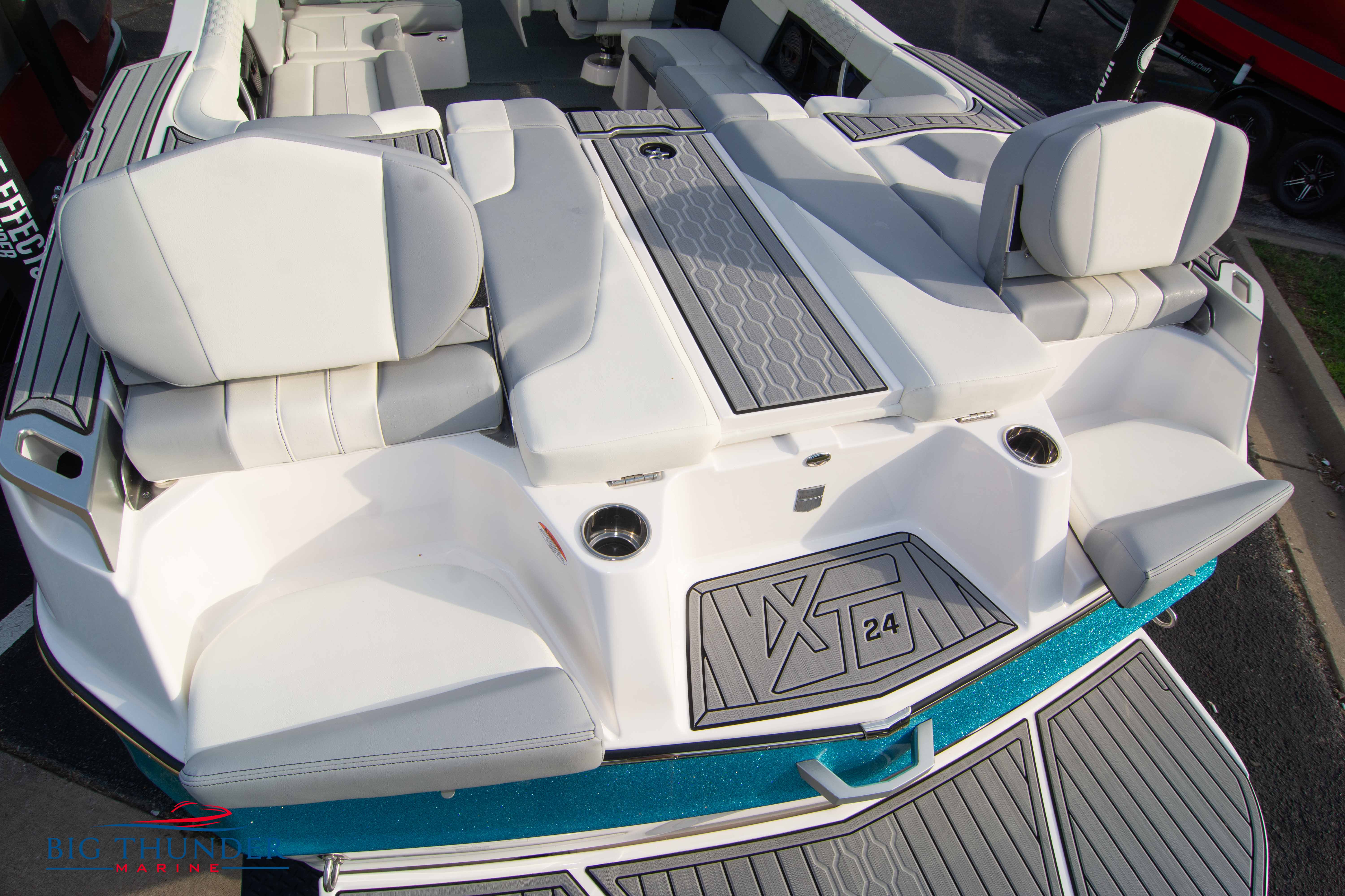 2023 Mastercraft XT24
