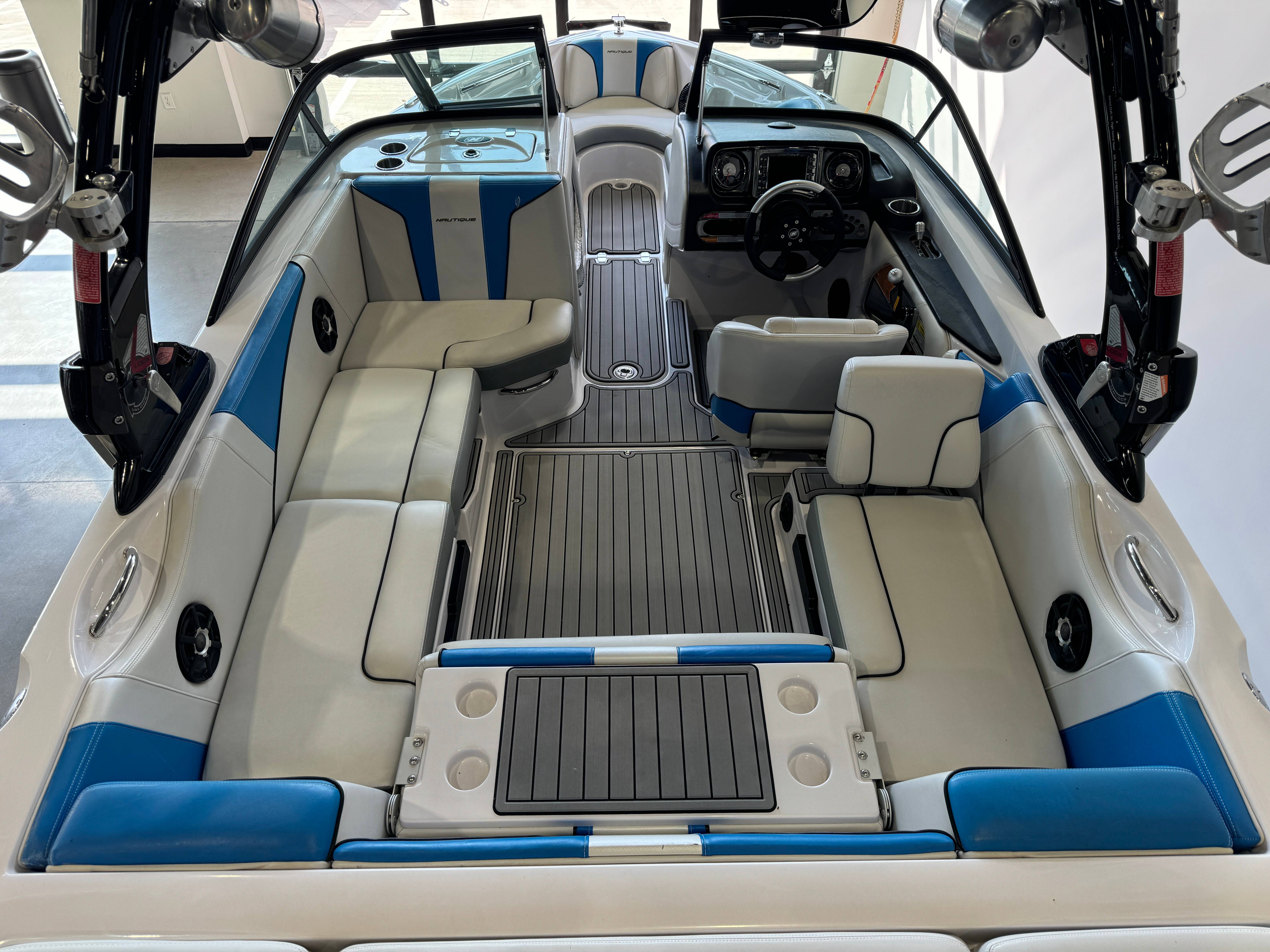 2011 Nautique SUPER AIR NAUTIQUE 210