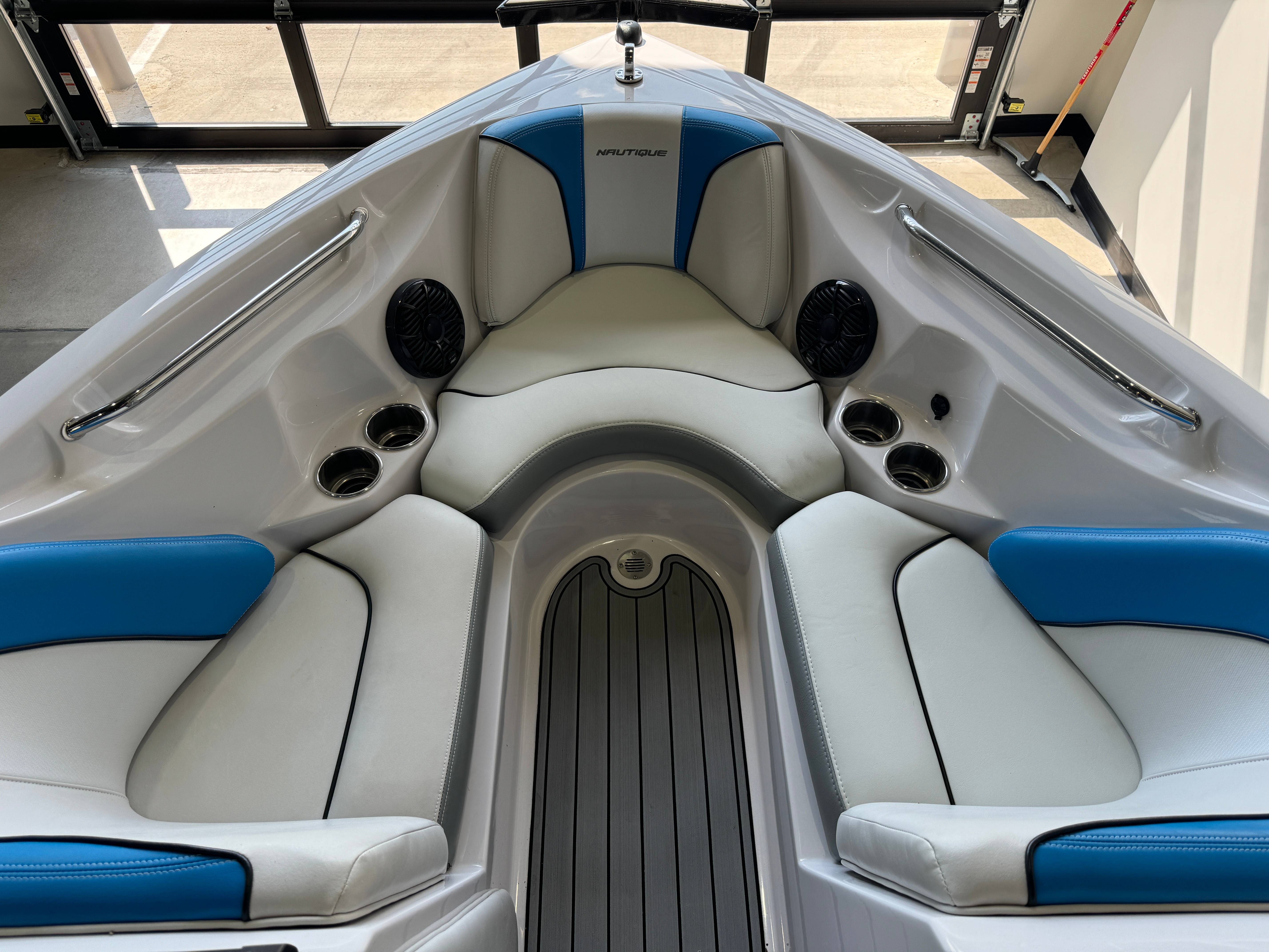 2011 Nautique SUPER AIR NAUTIQUE 210