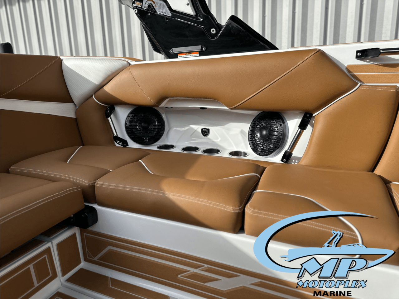 2025 Centurion NV233