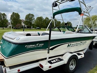 1998 MasterCraft ProStar 205 – LOW Hrs – Tower, Perfect Pass Speed Control