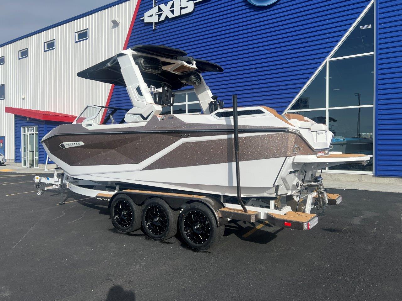boat.Title