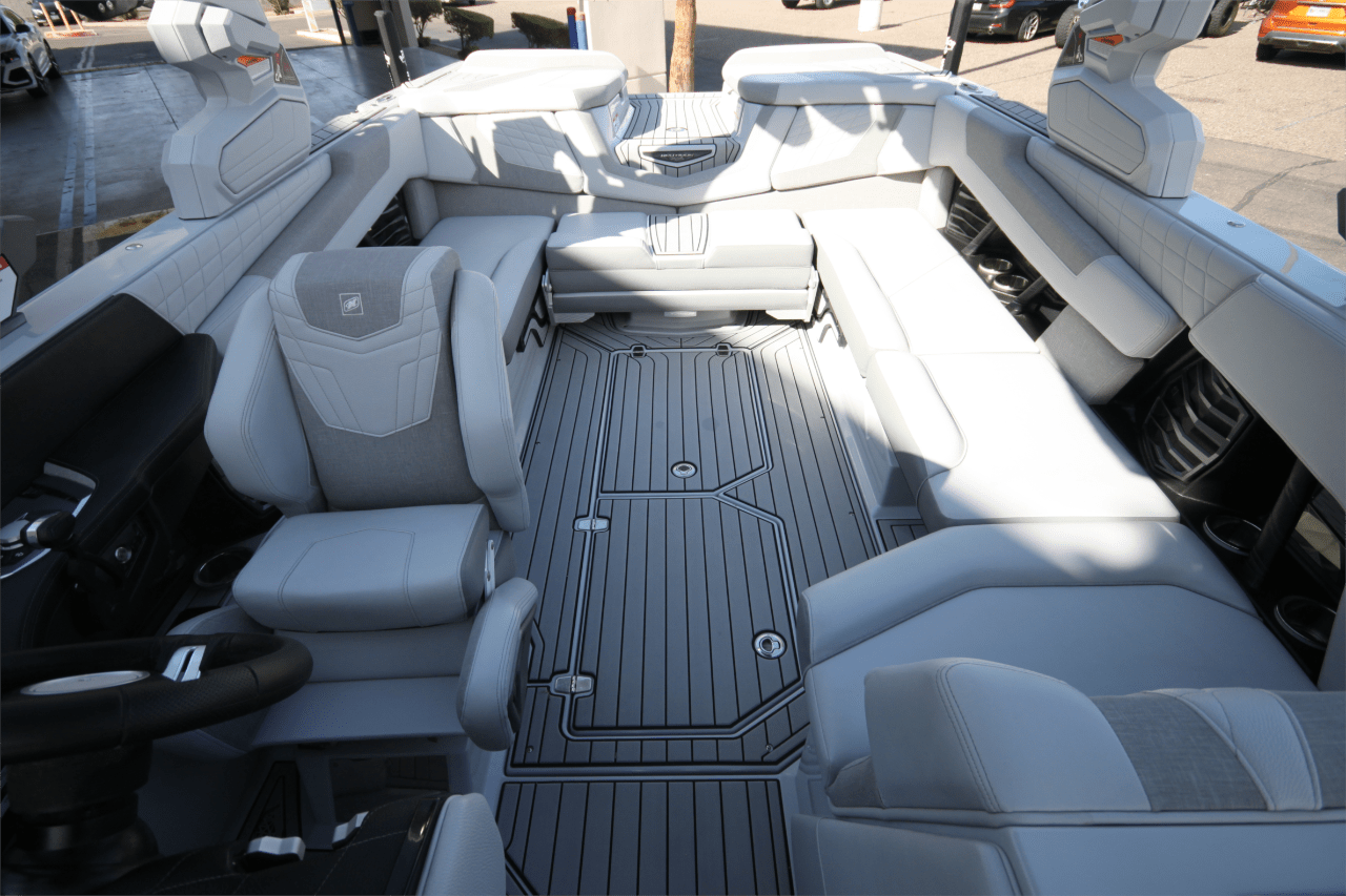 2022 Super Air Nautique G23 – 110 hours Excellent Condition