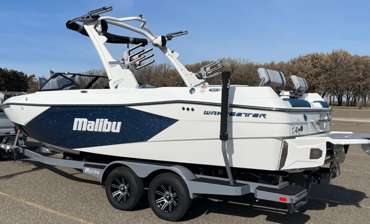 Malibu Wakesetter 23LSV