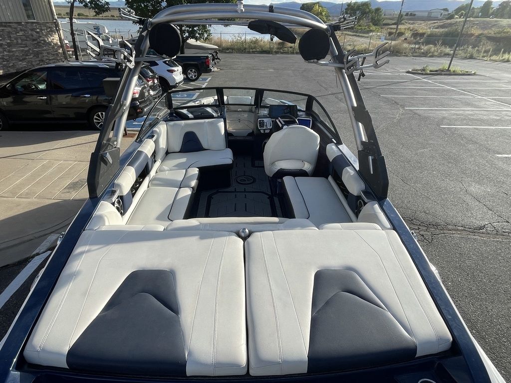 2017 Malibu Boats 21 VLX