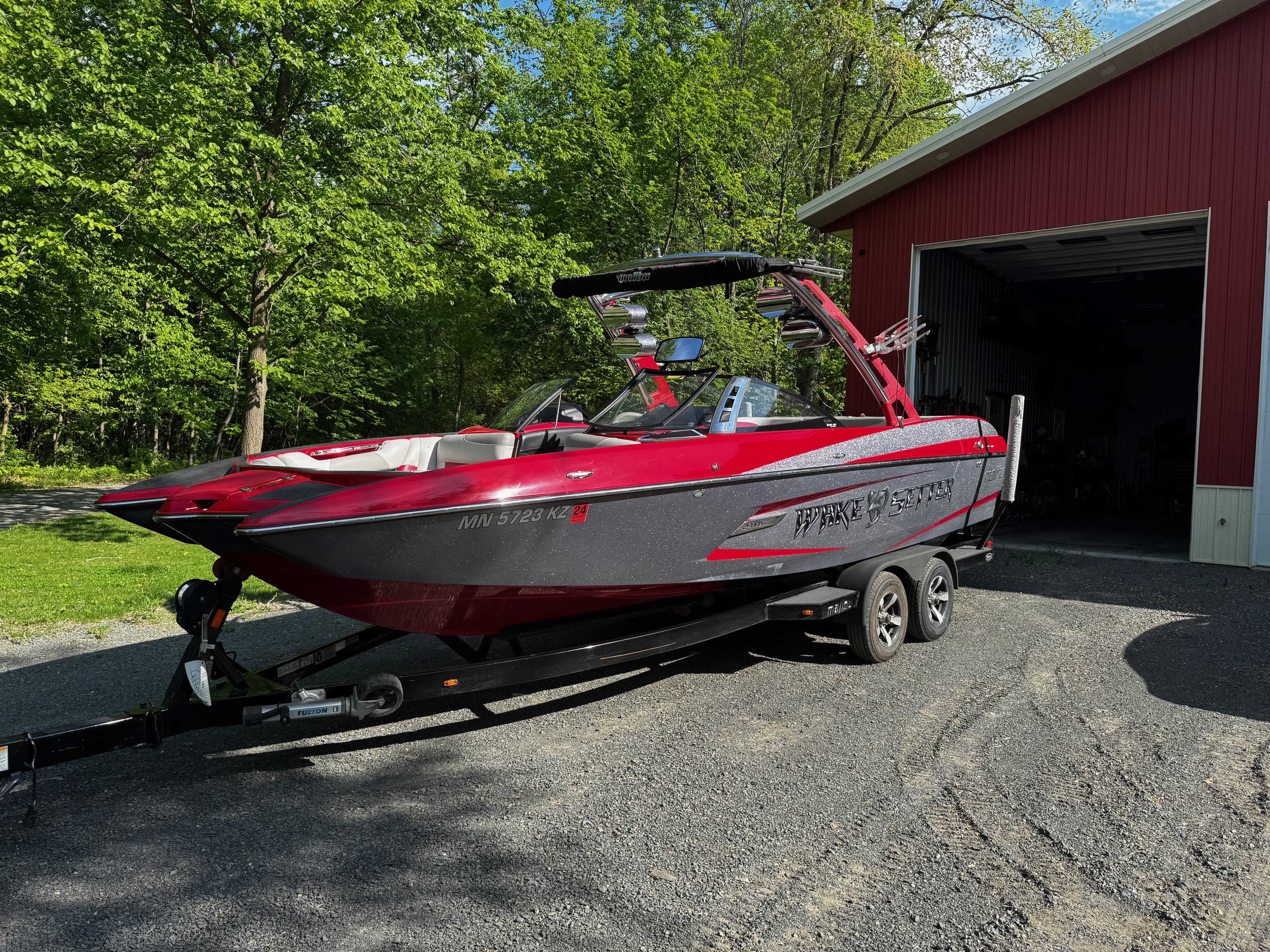 2013 Malibu Wakesetter 24 MXZ Icon