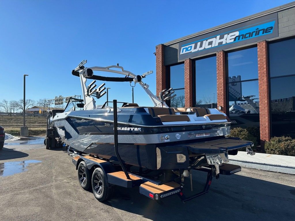 2025 Malibu Boats 23 MXZ