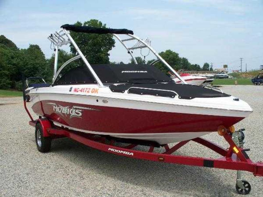 2008 MOOMBA Mobius LSV