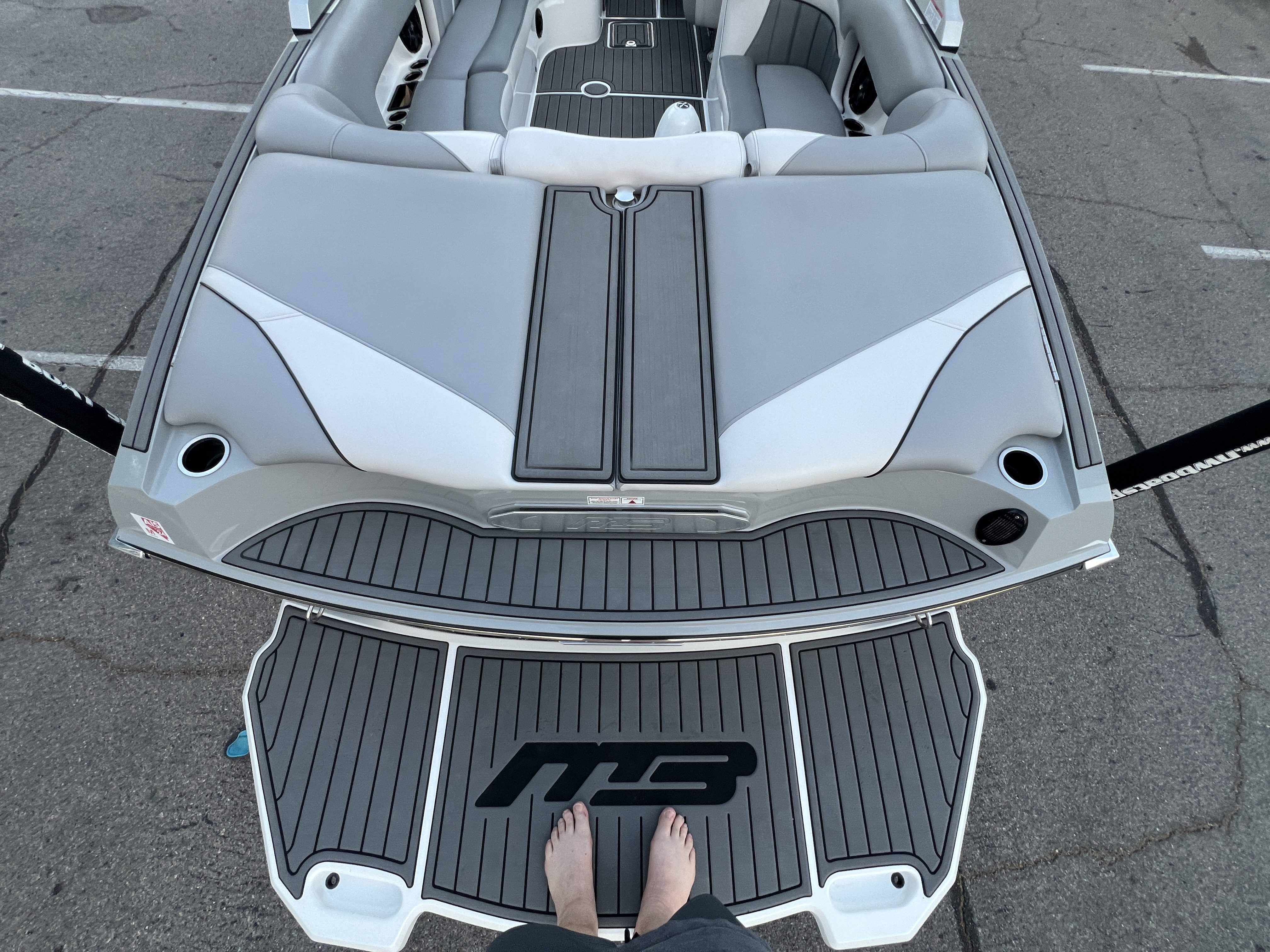 2019 MB B52 23'