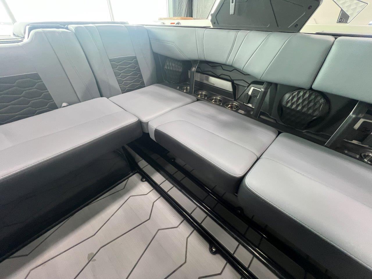 2024 Malibu Boats 23 MXZ