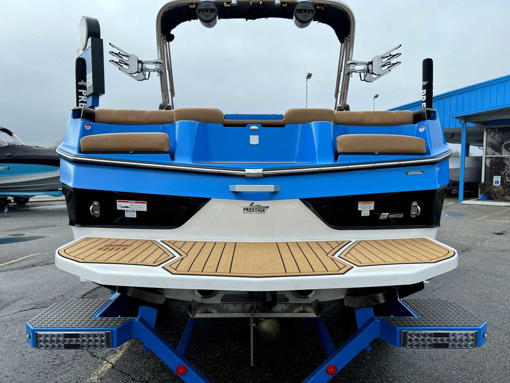 2023 MasterCraft XT23
