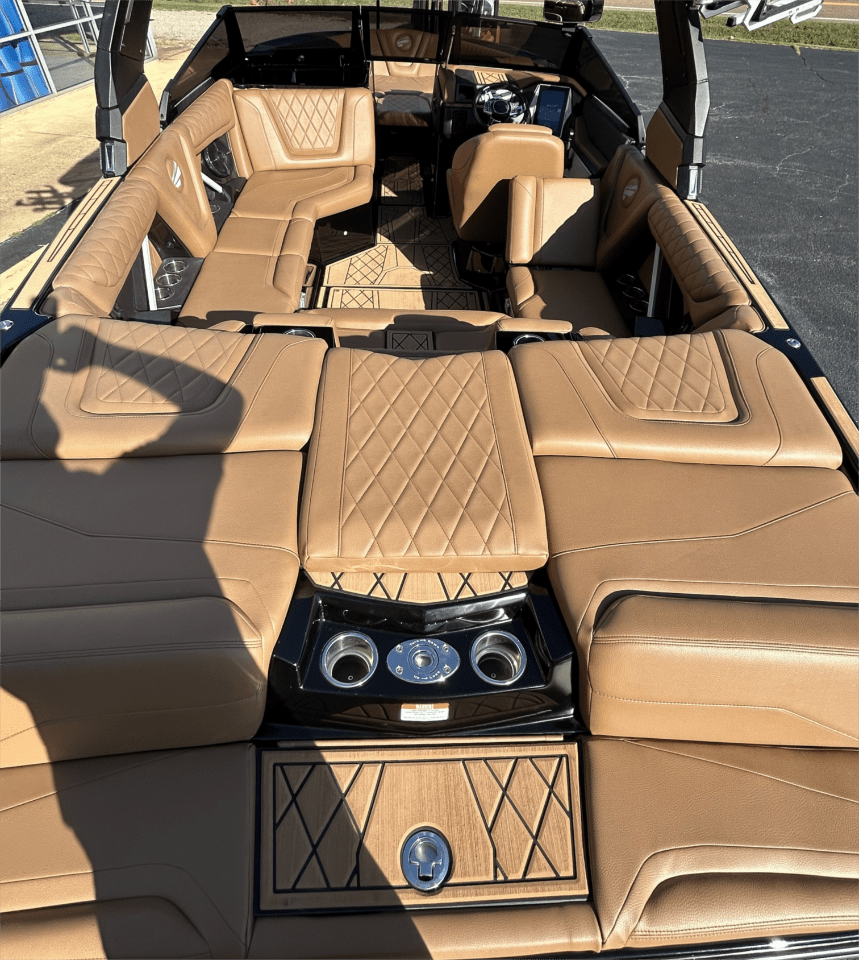 2022 Tige 21ZX ONE OWNER!!