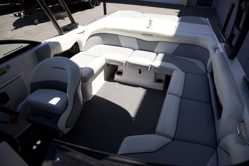 2015 MOOMBA Mondo