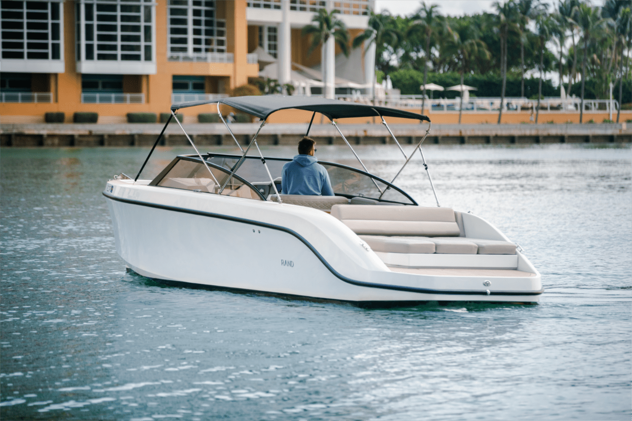 boat.Title