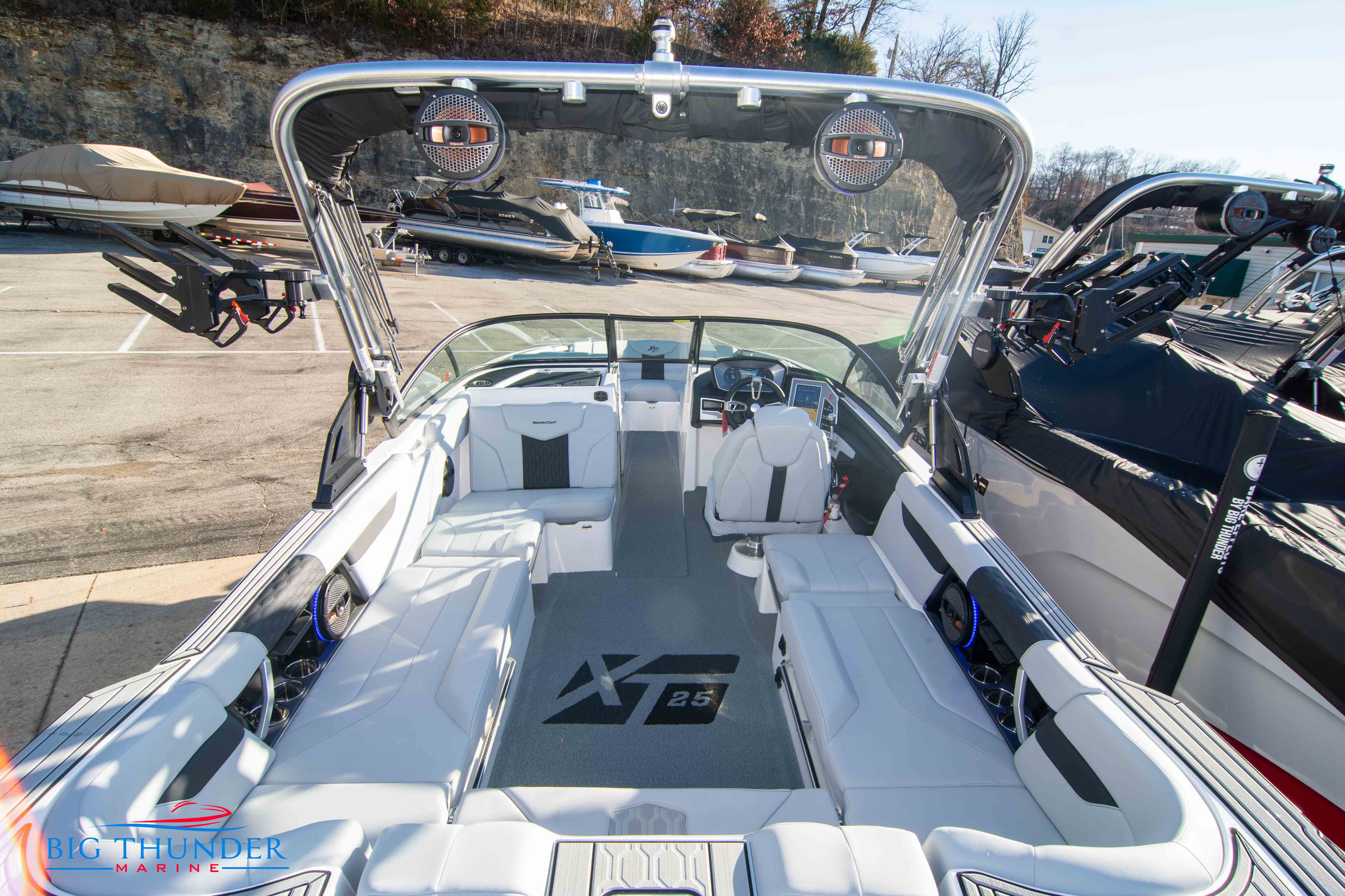 2024 Mastercraft XT25