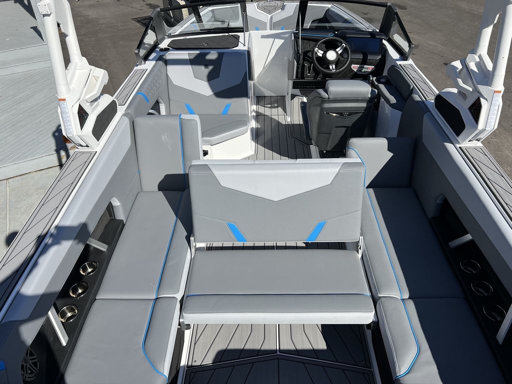 2025 Nautique Super Air Nautique GS24
