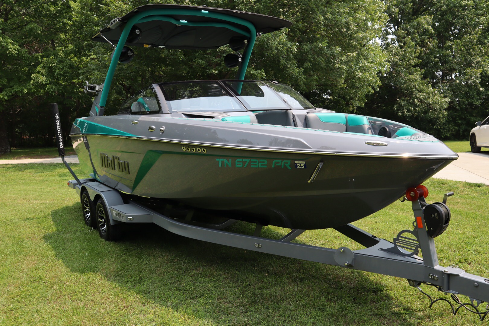2022 Malibu 22 LSV