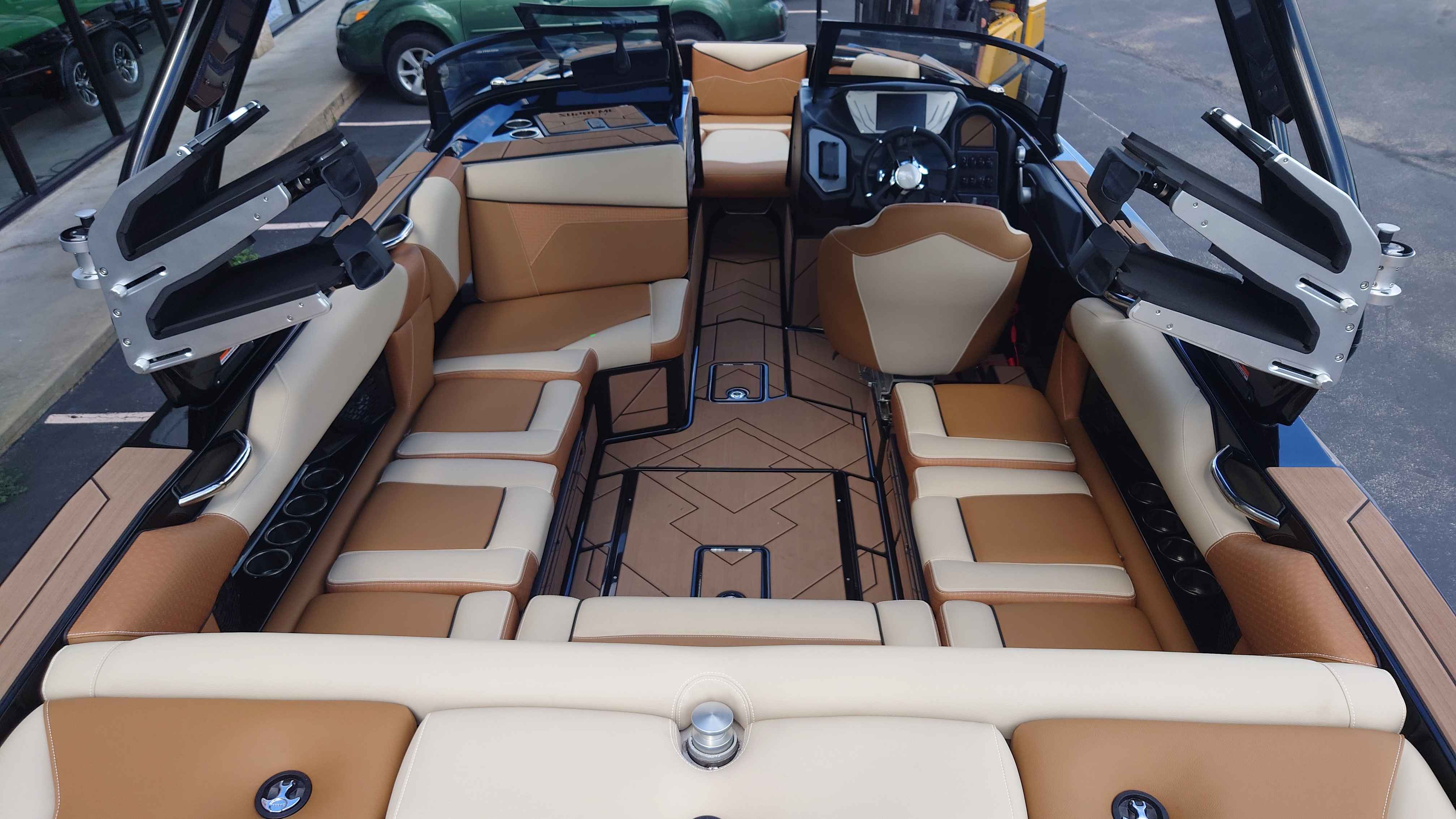2024 Supreme S220