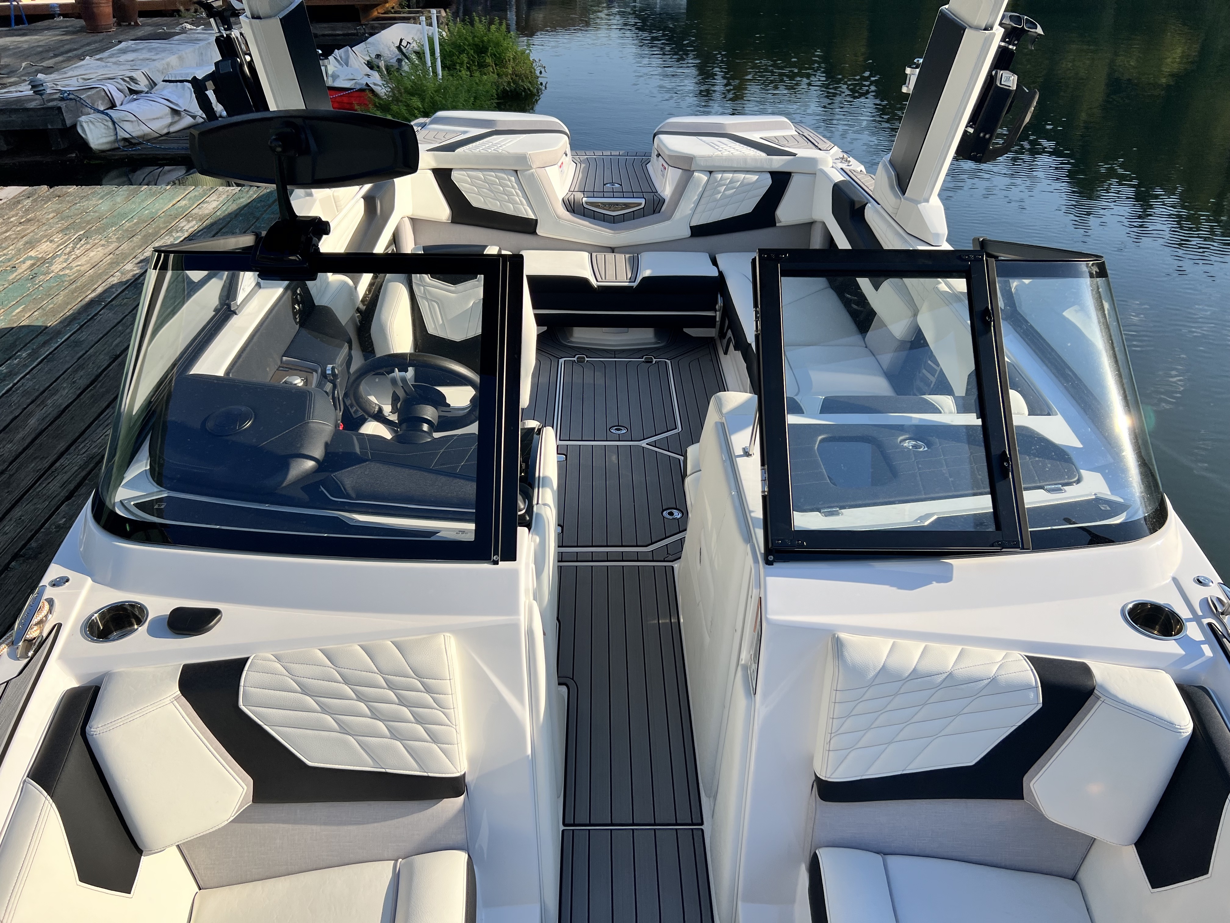 2022 Nautique G23 with all the options