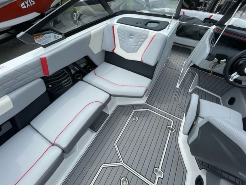 2023 Nautique Super Air Nautique G23
