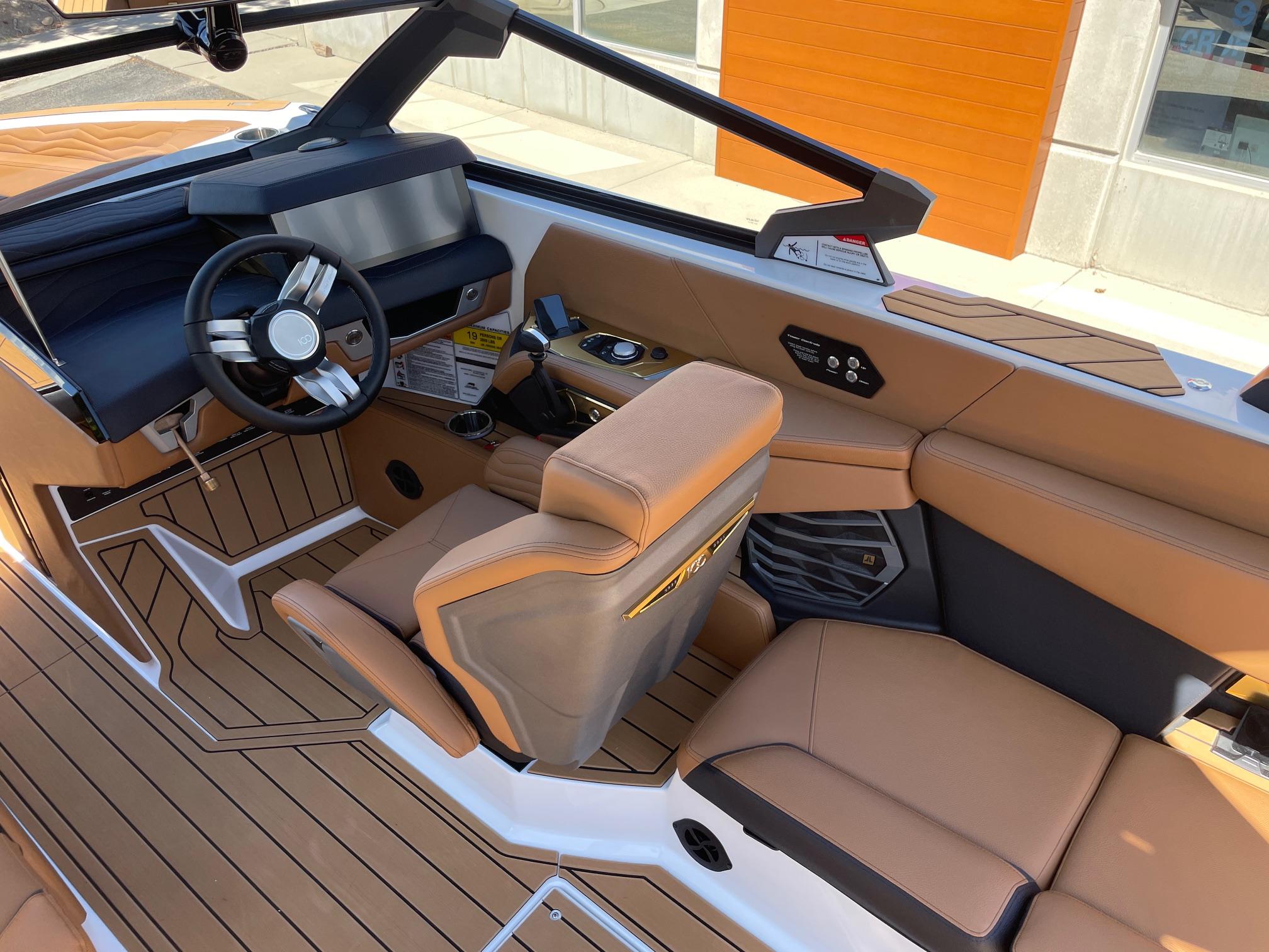 2025 NAUTIQUE G25 W/ZZ8S 630HP SUPERCHARGED POWER PLANT