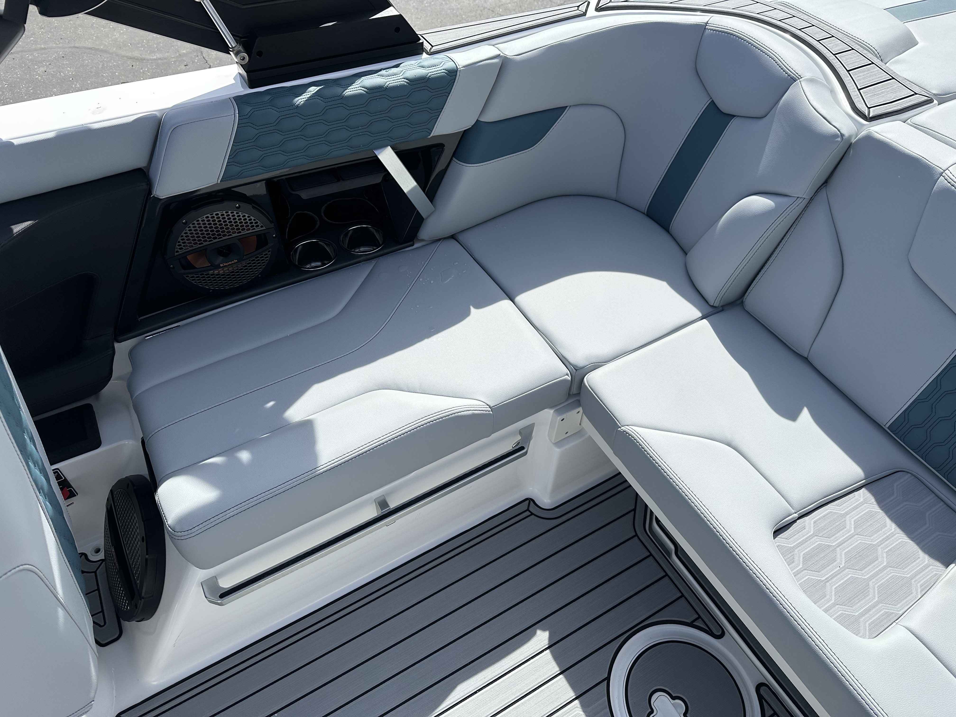 2025 MasterCraft XT20