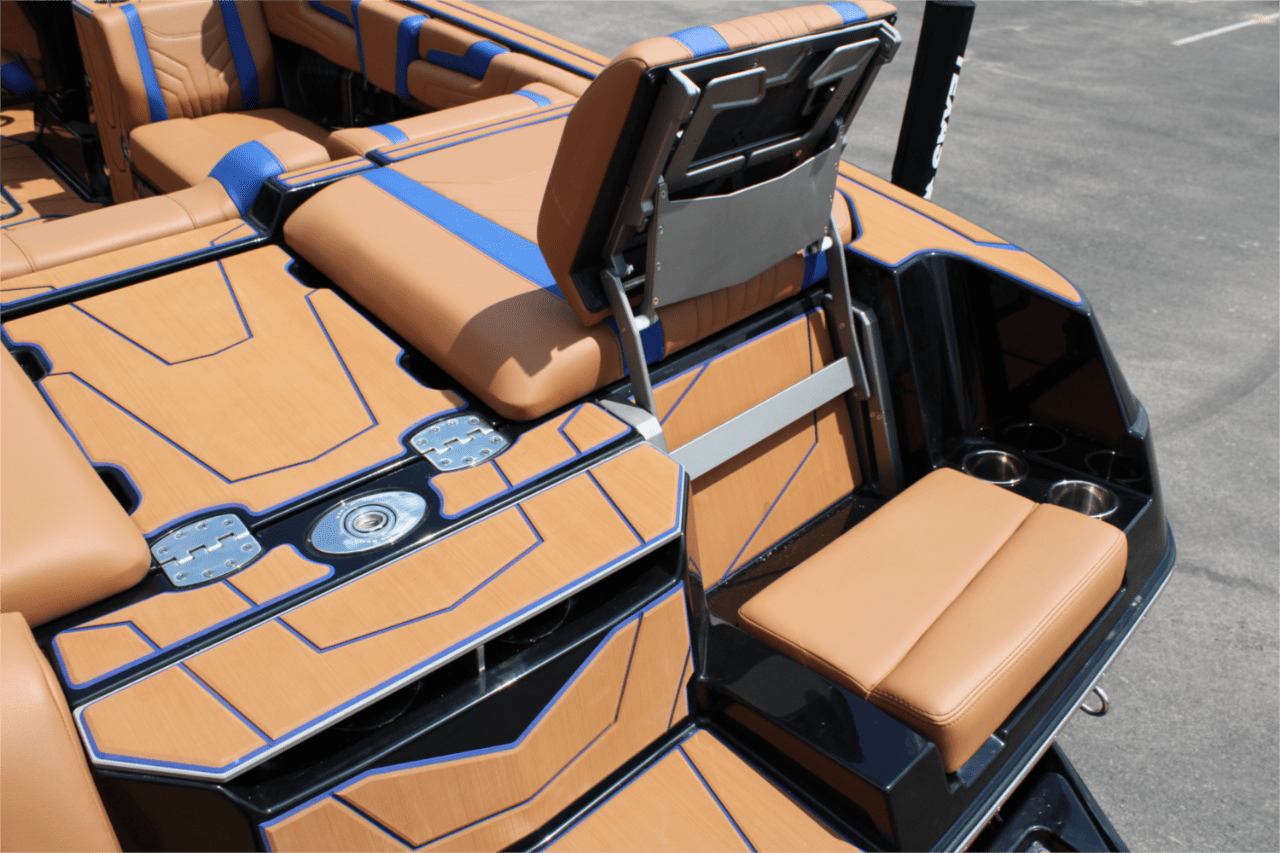 2025 Malibu 25 LSV