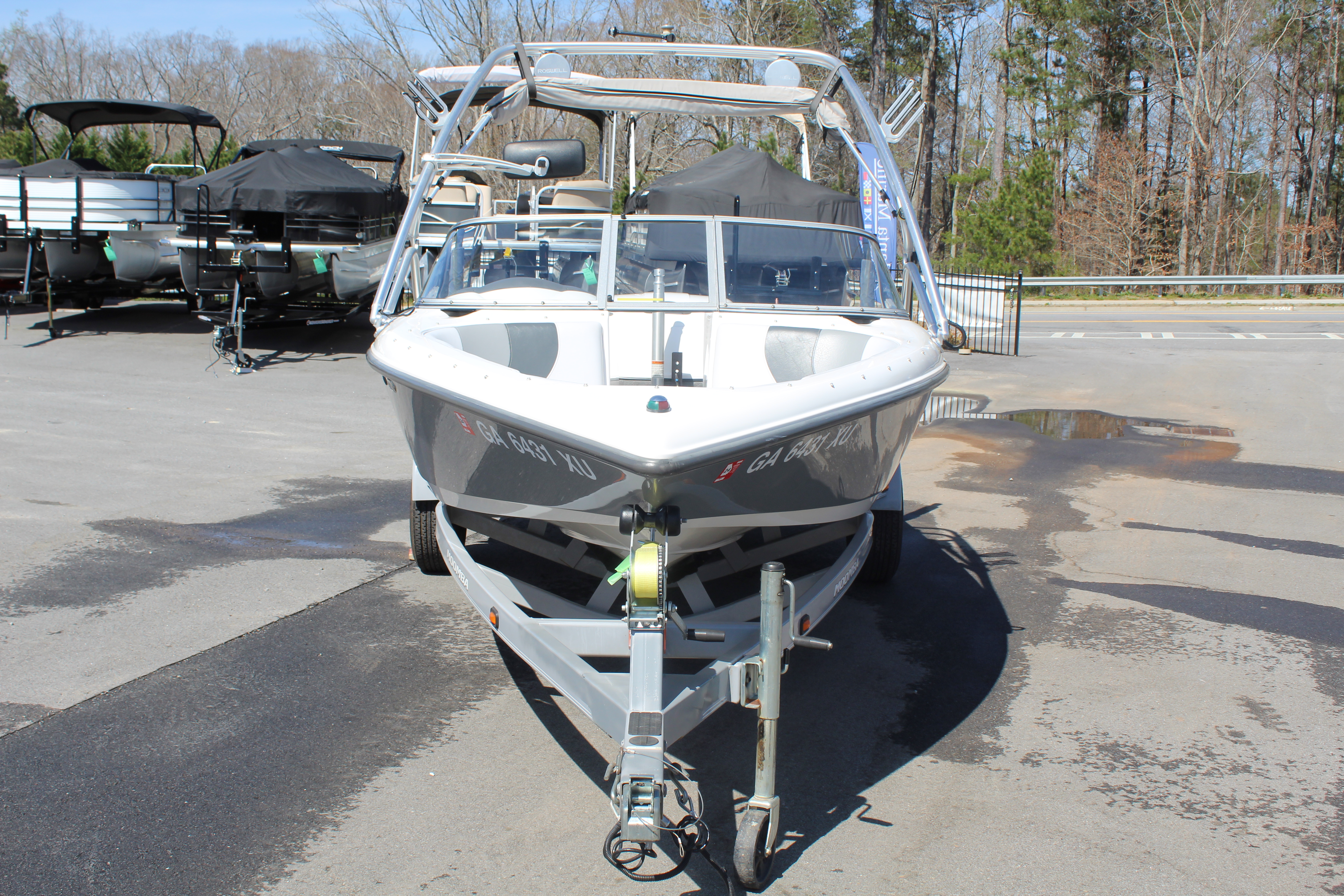 2004 Moomba Outback 21