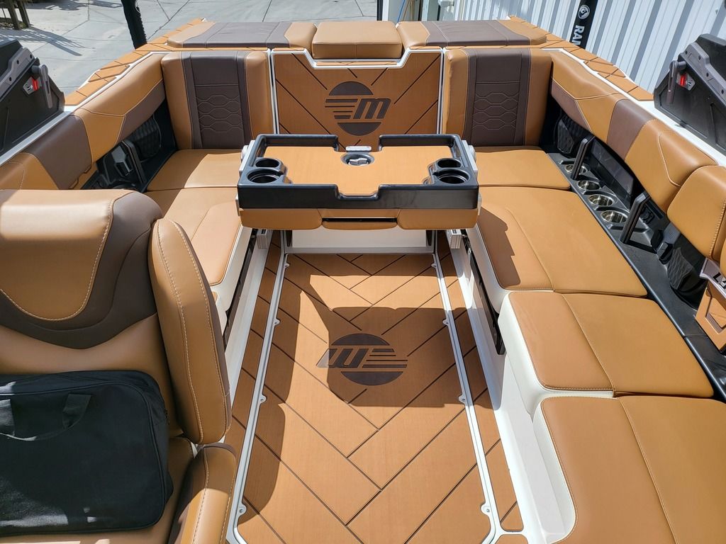 2025 Malibu Boats 23 LSV