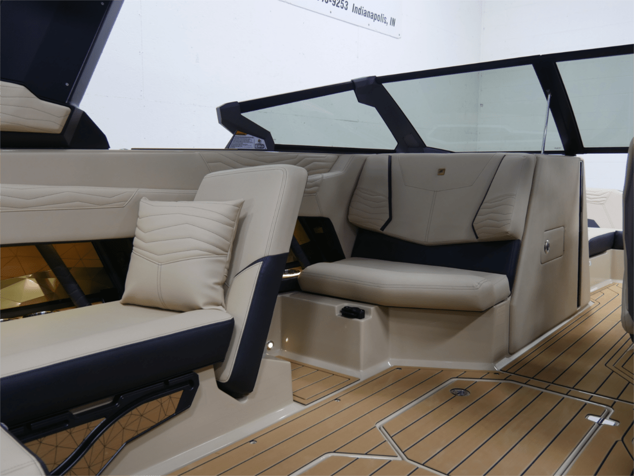 2025 Nautique G23 &#8211; Centennial Flake/Sahara