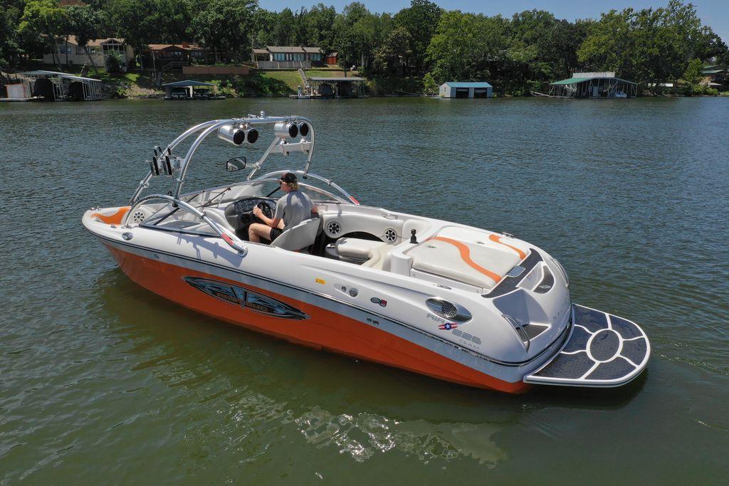 boat.Title