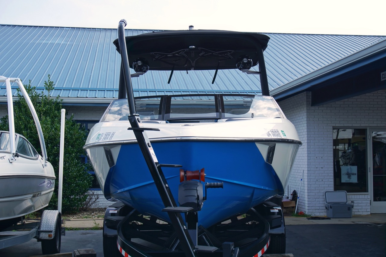 2017 Malibu Wakesetter 23 LSV