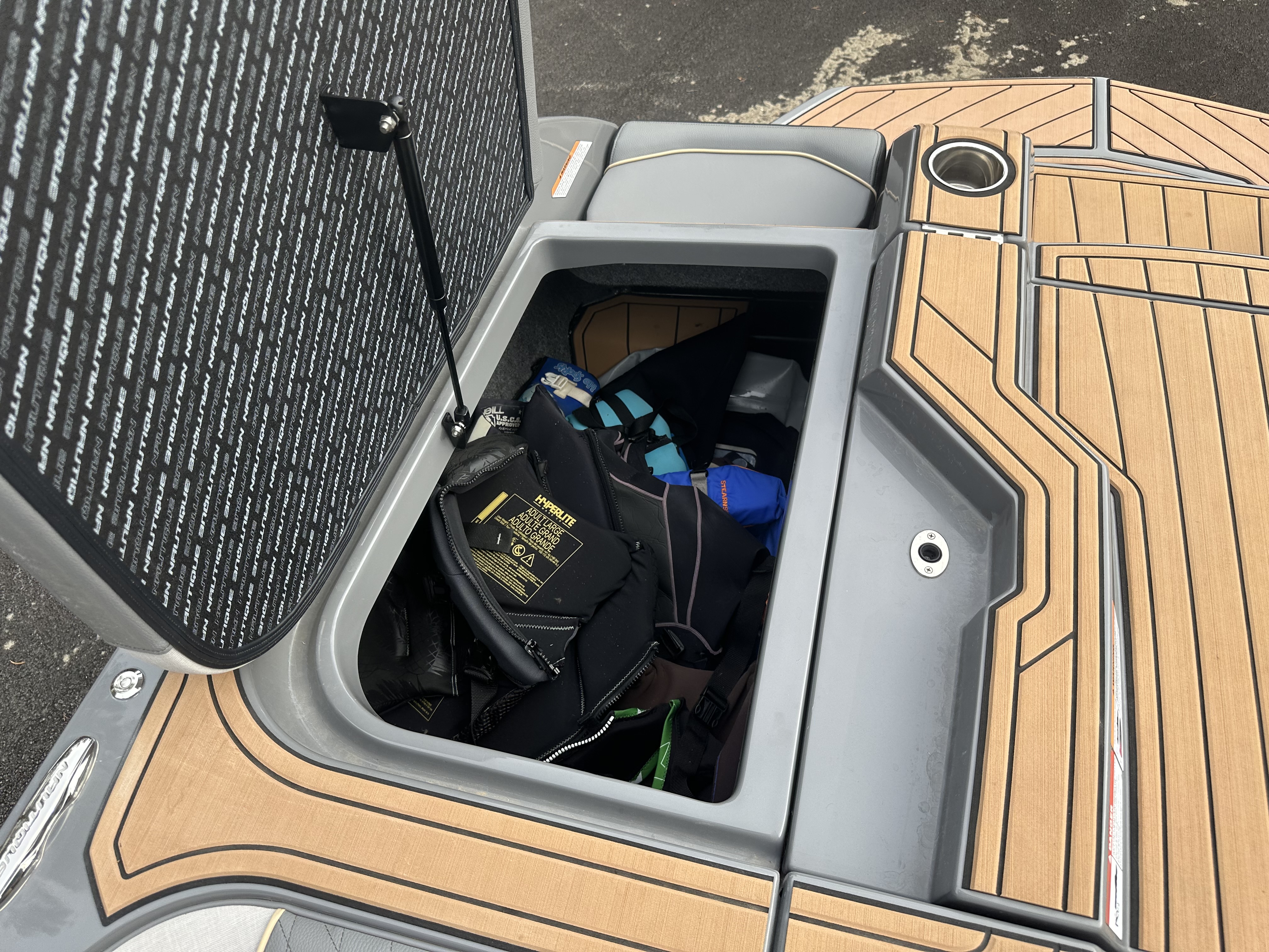 2021 Super Air Nautique GS 22