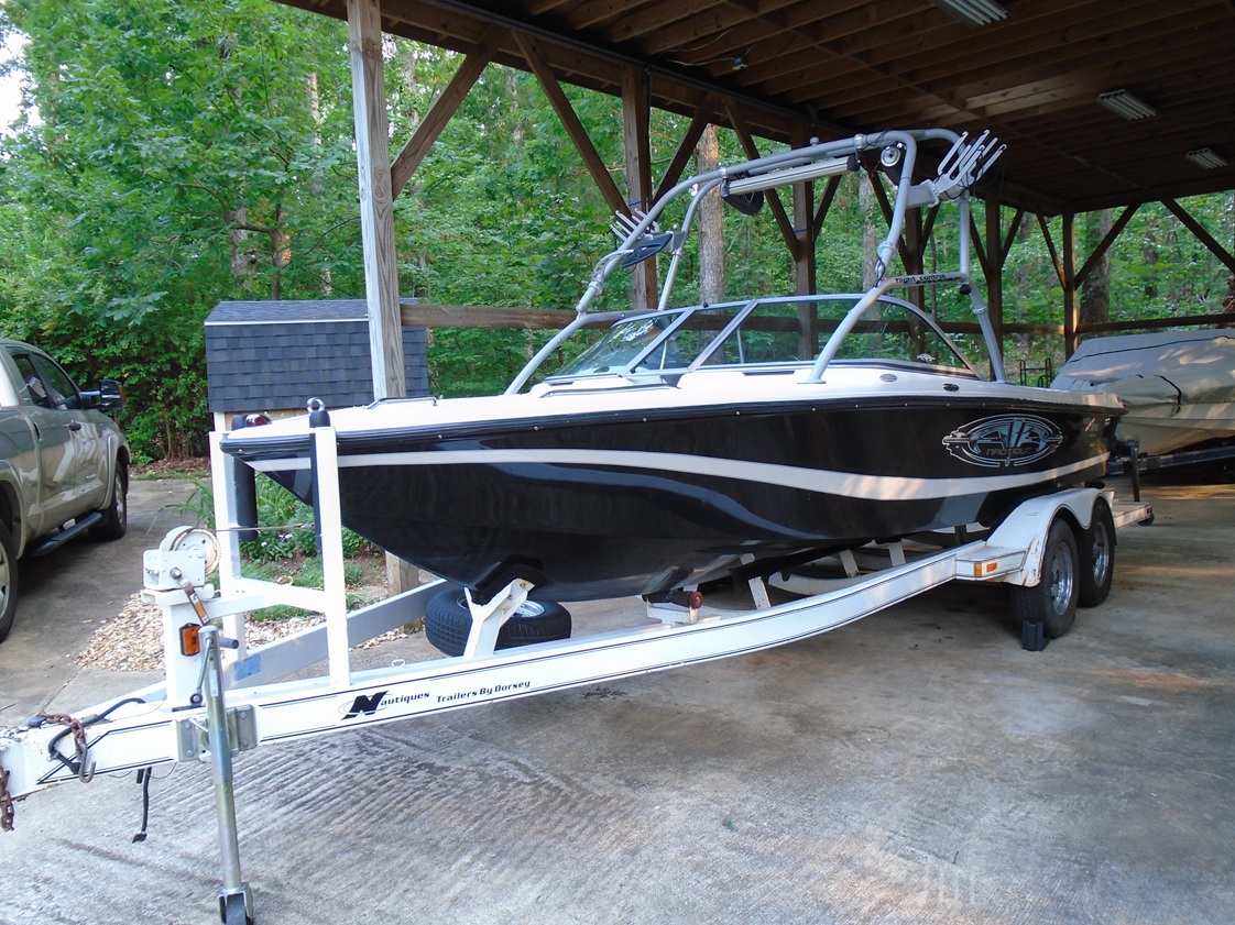 Air Nautique 216 Team Edition