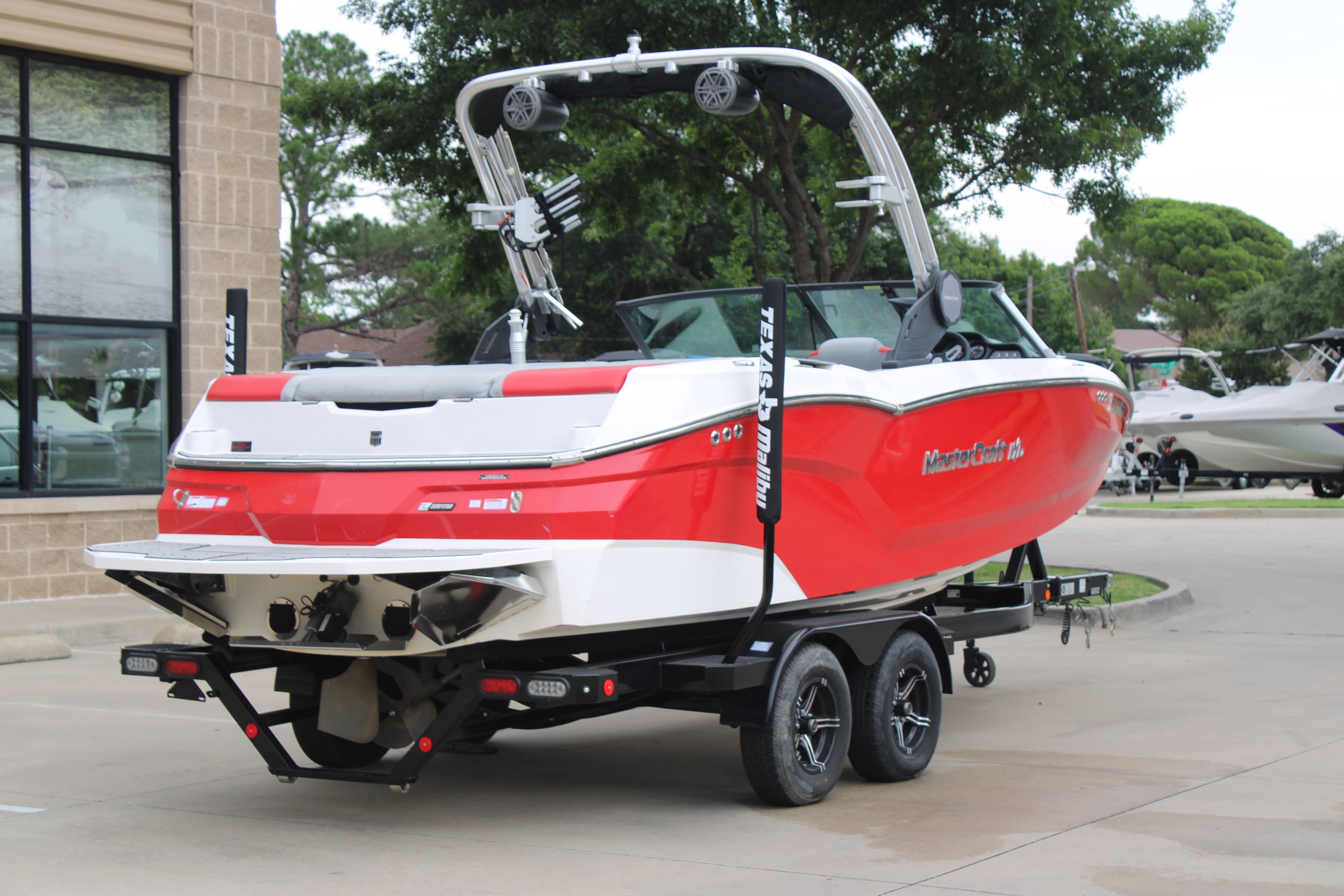 2022 MasterCraft NXT22