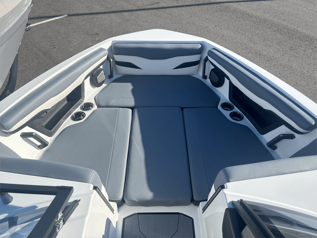 2024 Axis T235