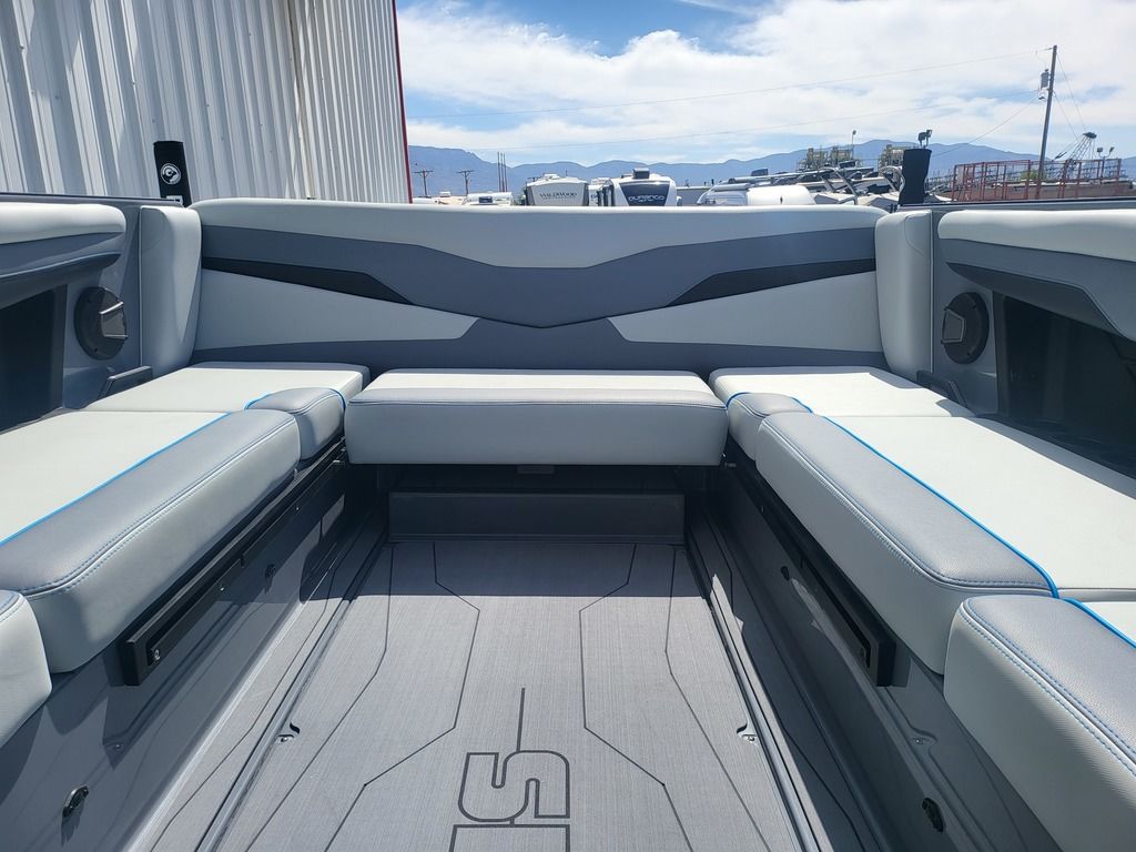 2025 Axis Wake Research T235