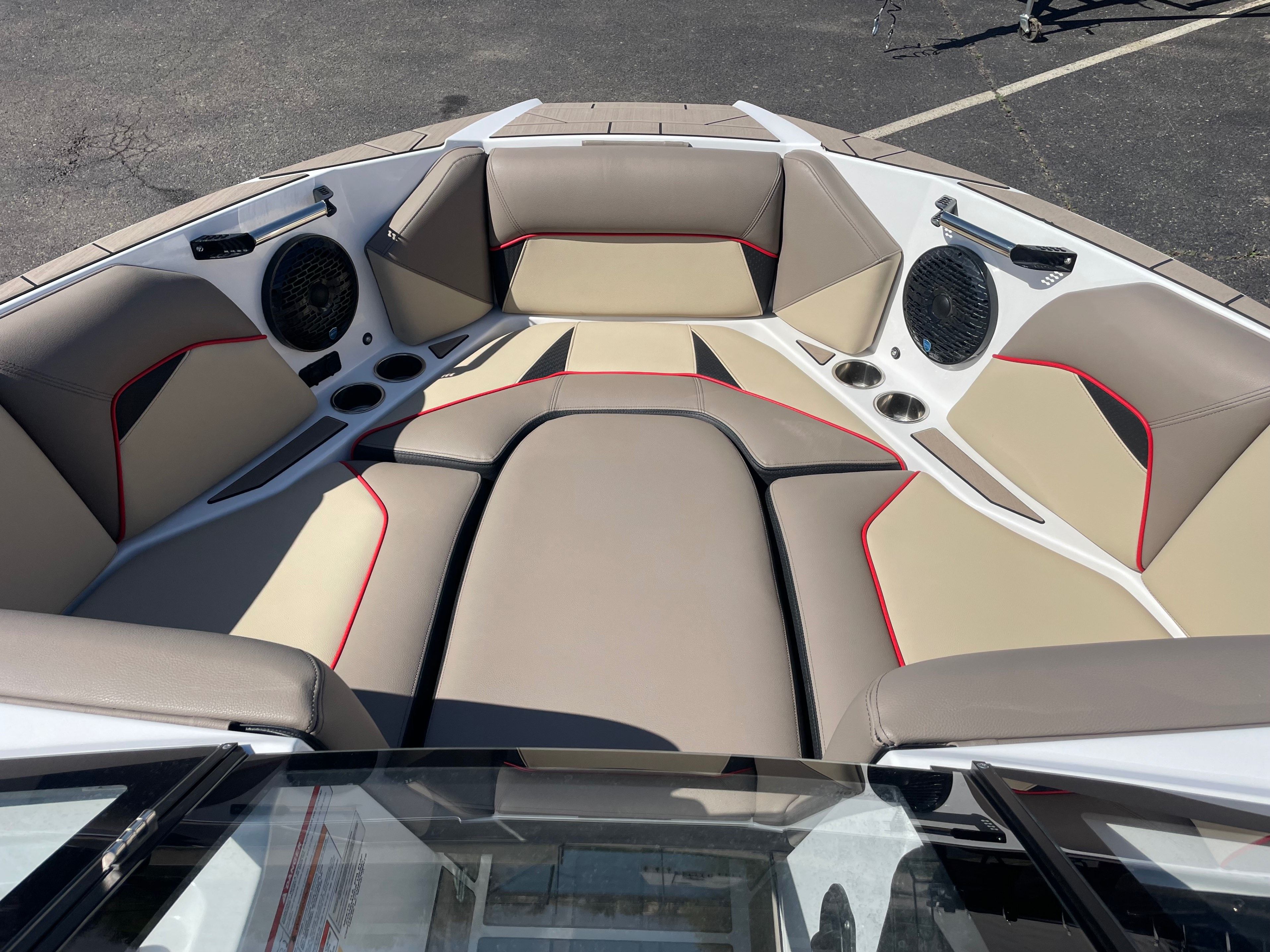 2022 Centurion VI22