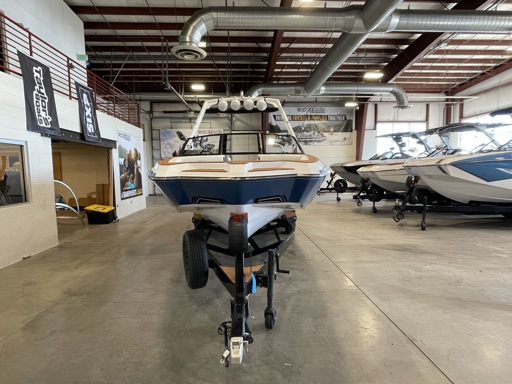boat.Title