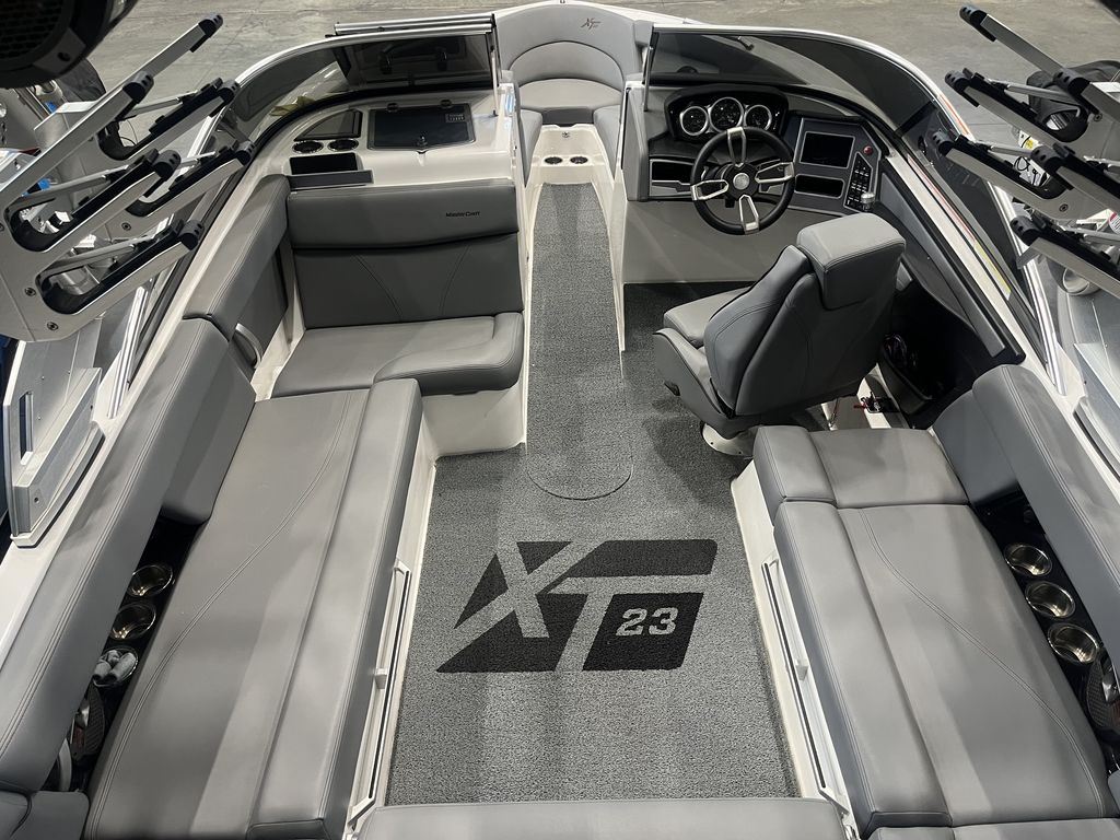 2019 MasterCraft XT23 Icon