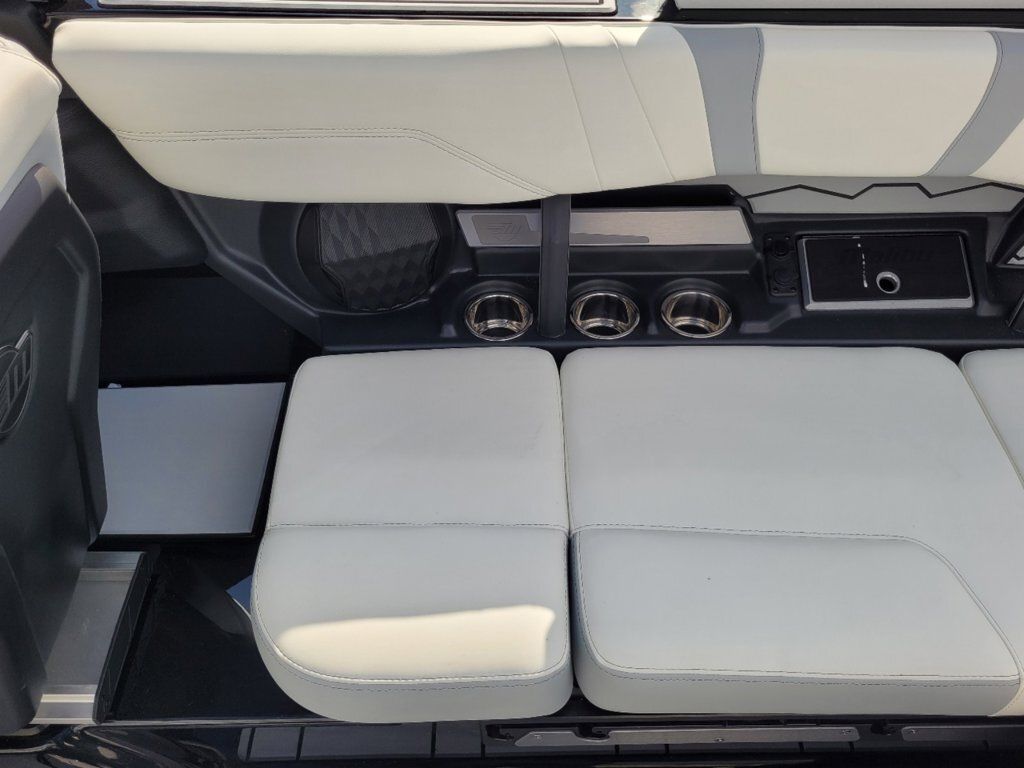 2024 Malibu 23 MXZ