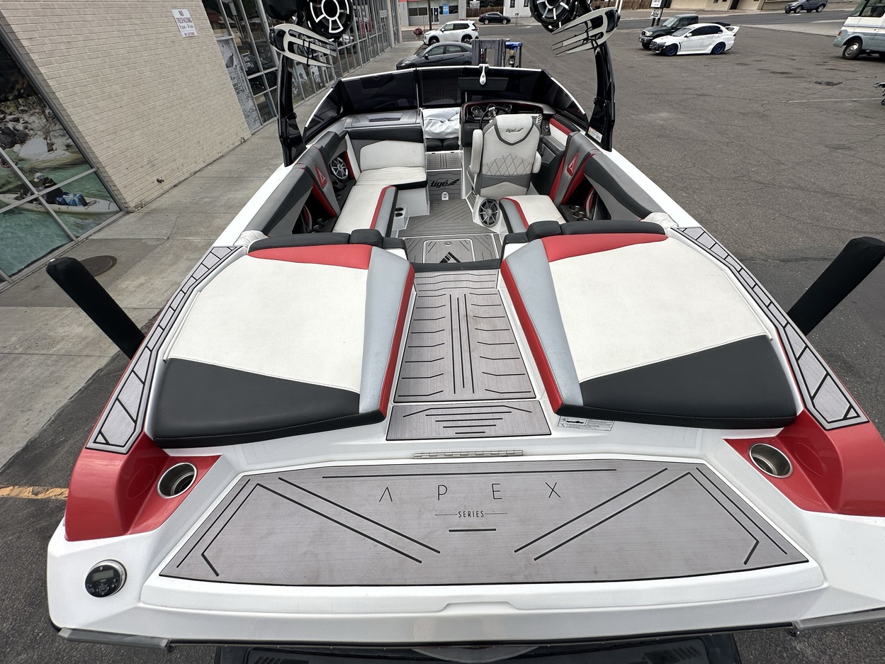 2014 Tige Boats ASR